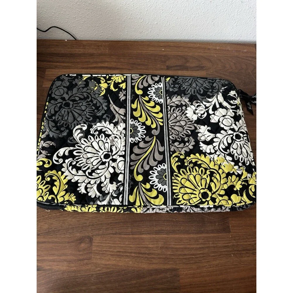 Vera Bradley Black Gray Yellow Baroque Quilted Printed Laptop Bag Zippers
